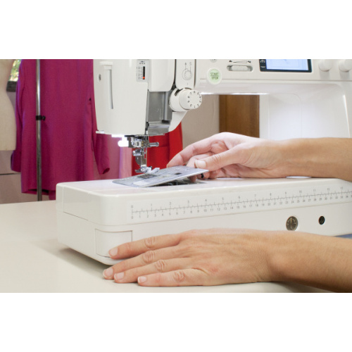 720pro_one_step_needle_plate